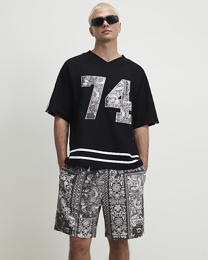 White Regular Fit Tapestry 74 Shorts