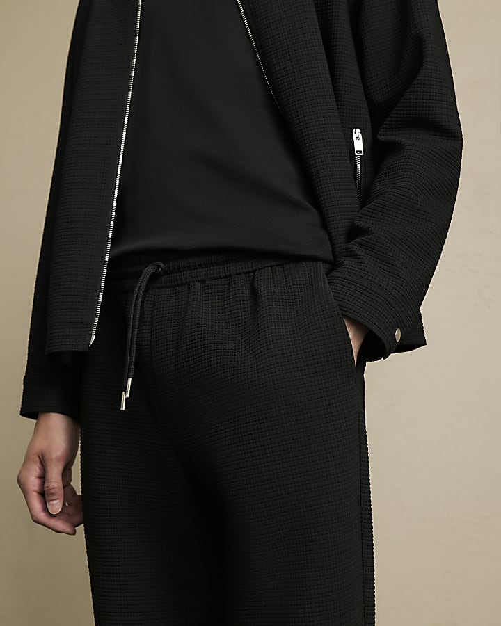 Black Regular Fit Smart Textured Joggers