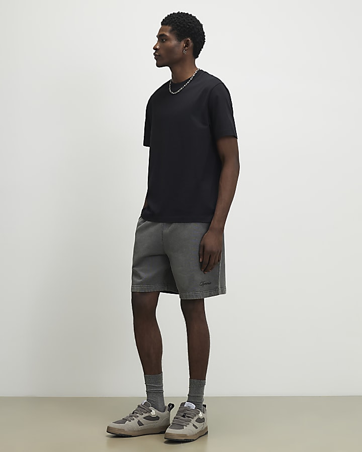 Black Regular Fit Stepped Hem T-Shirt
