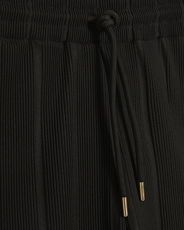 Black Slim Fit Textured Stripe Shorts