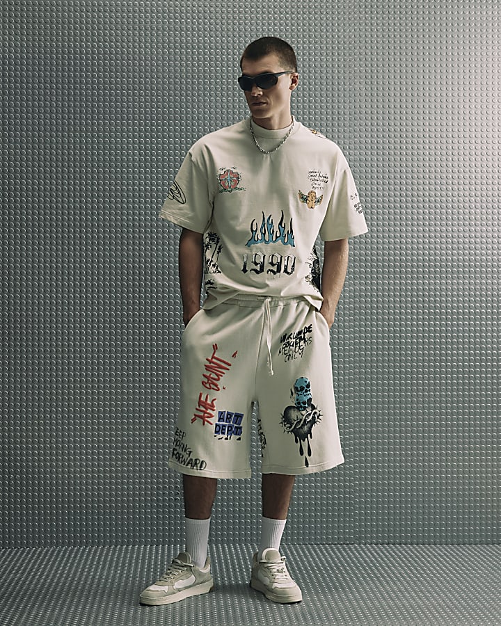 Beige Oversized Fit Graffiti Print T-Shirt