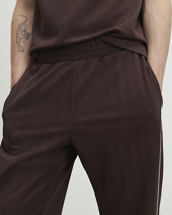 Brown Slim Fit Piped Textured Joggers
