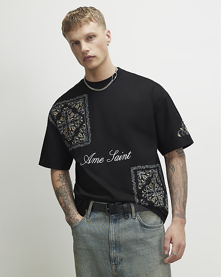 Black Ame Saint Tapestry T-Shirt