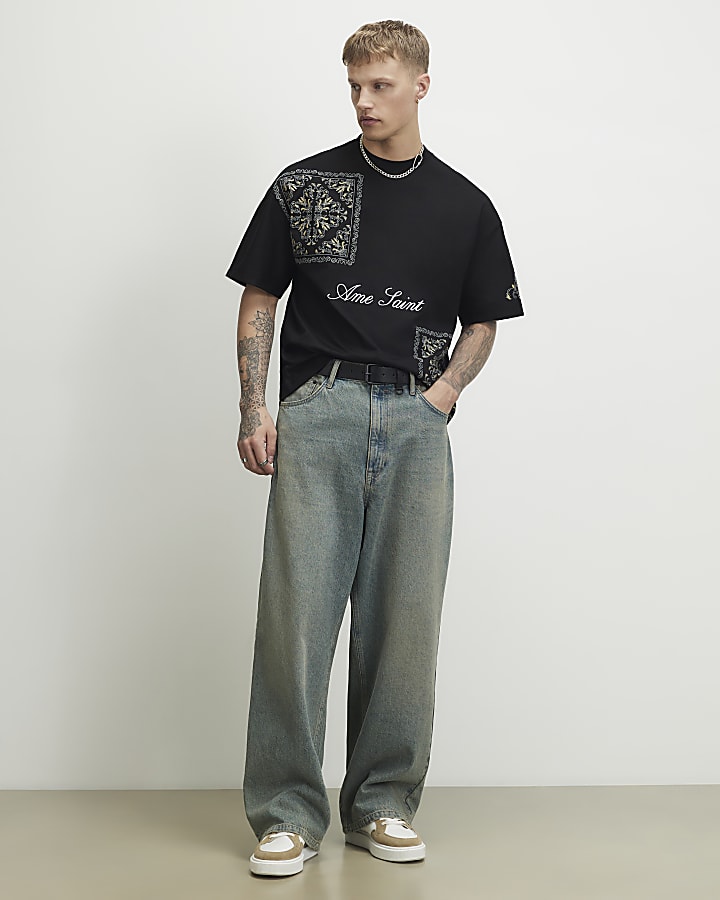 Black Ame Saint Tapestry T-Shirt