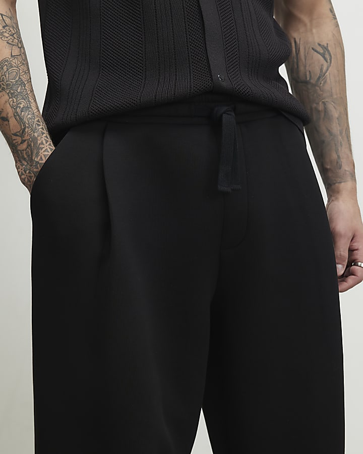Black Barrel Fit Pleated Joggers