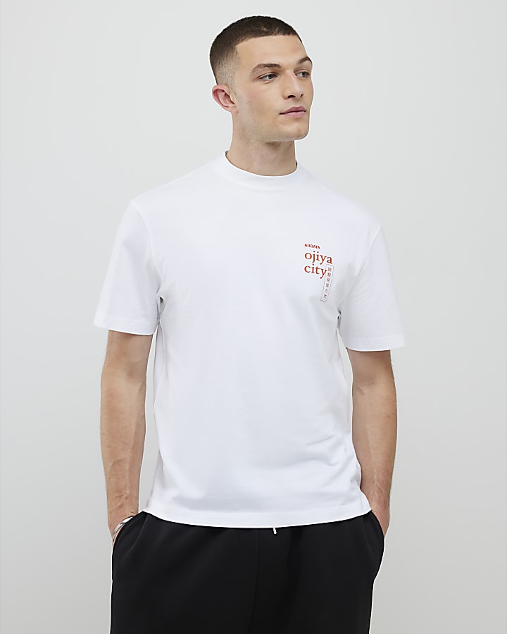 White Regular Fit Japanese Fish T-Shirt