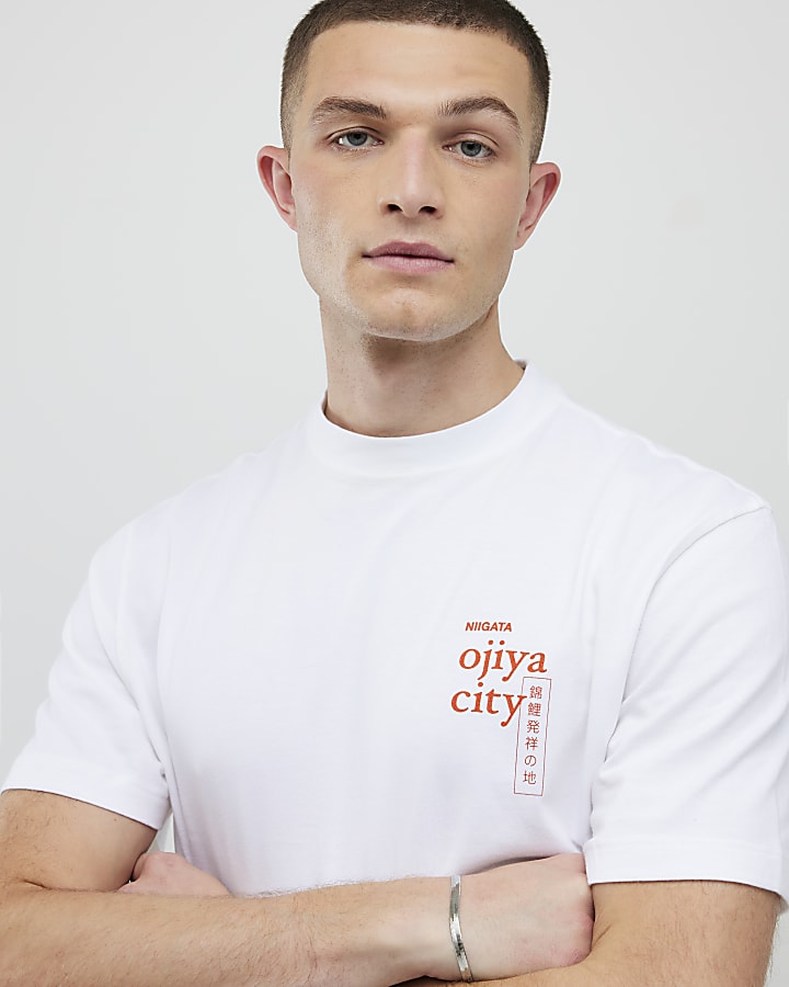 White Regular Fit Japanese Fish T-Shirt