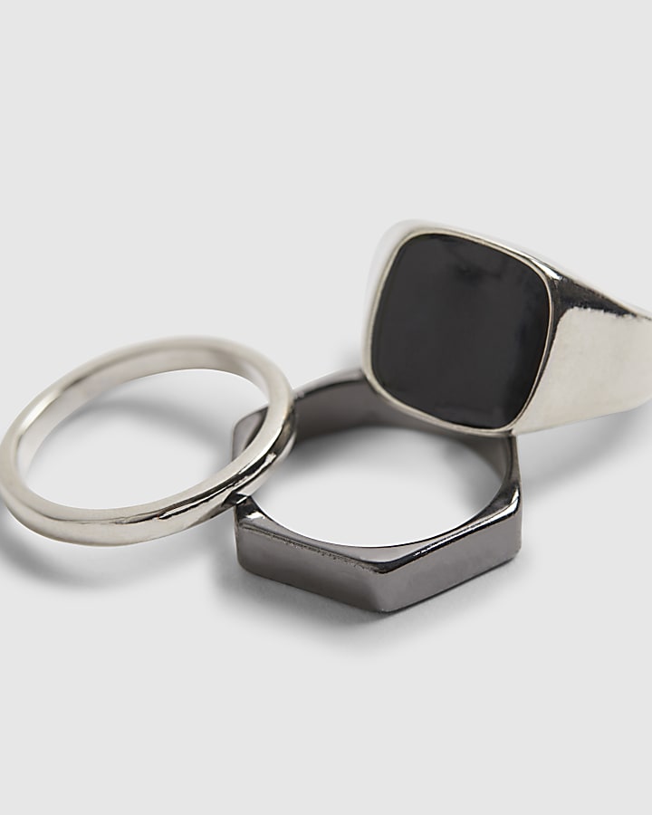 Metal Silver And Black Rings 7 Pack