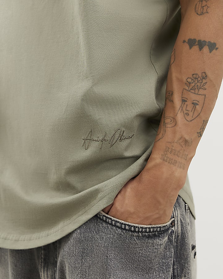 Khaki  Regular Fit Curve Hem T-Shirt