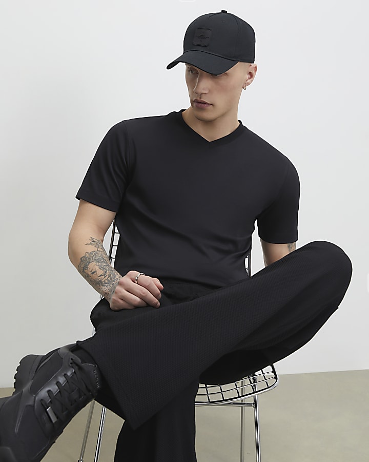 Black Essential Slim Fit V Neck T-Shirt