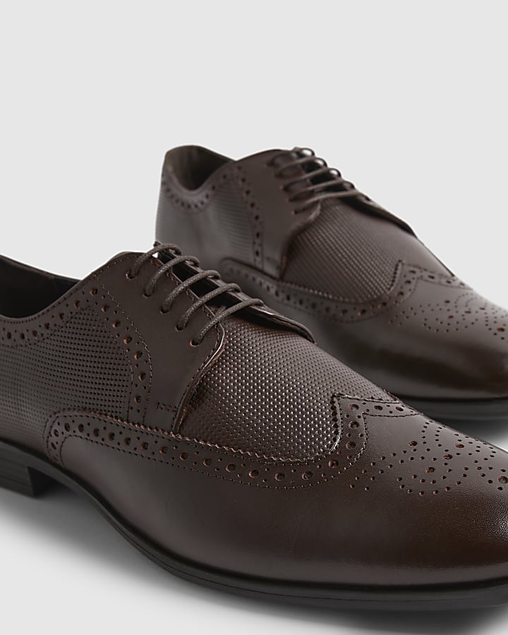 Brown Leather Textured Brogue Shoes