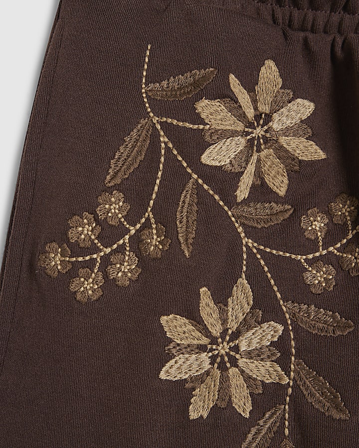 Brown Regular Fit Floral Shorts
