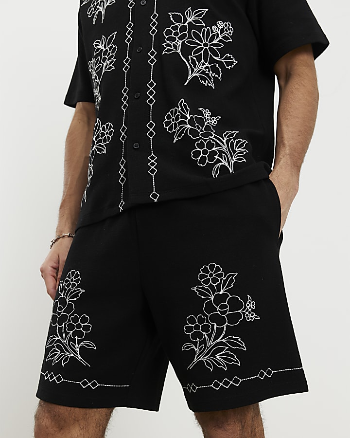Black Regular Fit Floral Embroidered Shorts