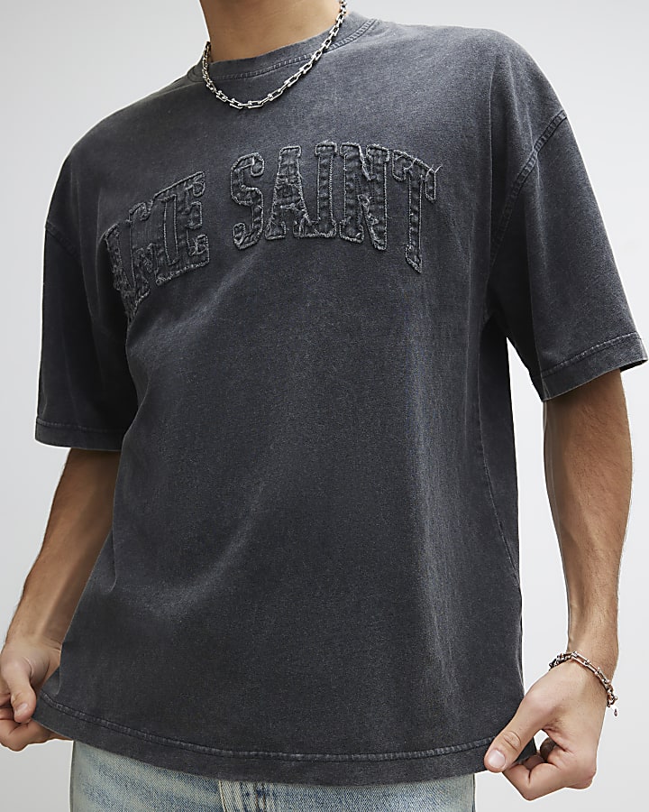 Black Oversized Fit Ame Saint T-Shirt