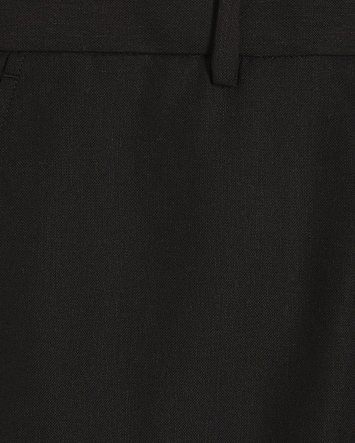 Black Regular Fit Linen Shorts