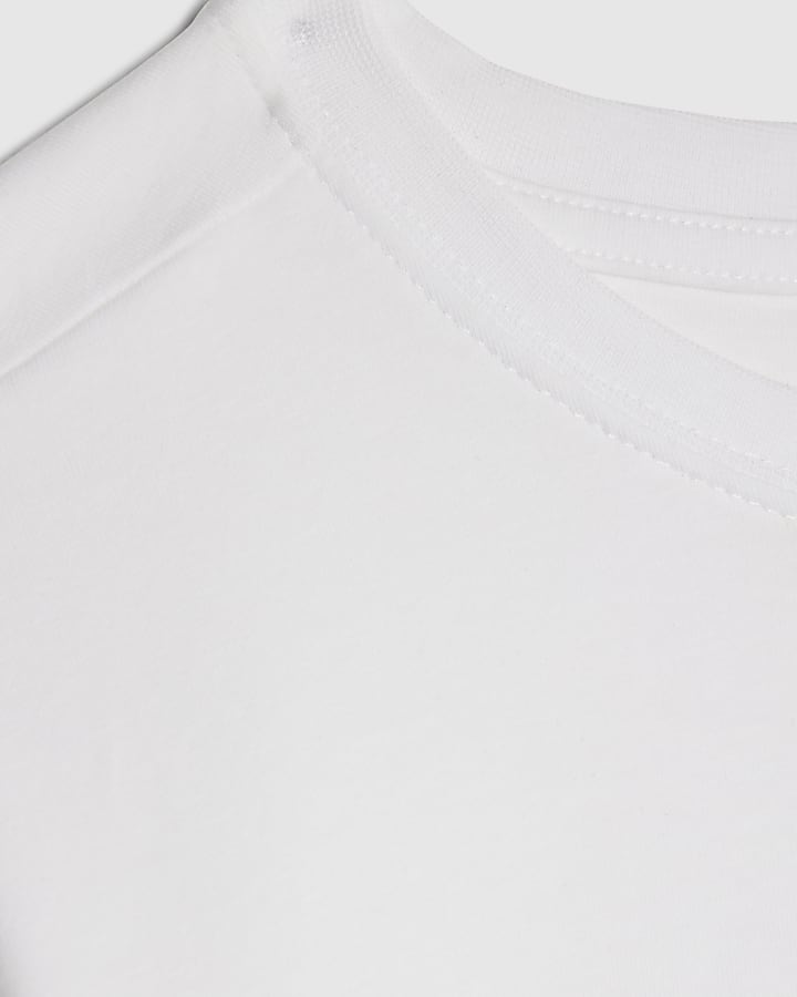 White Muscle Fit Muscle T-Shirt