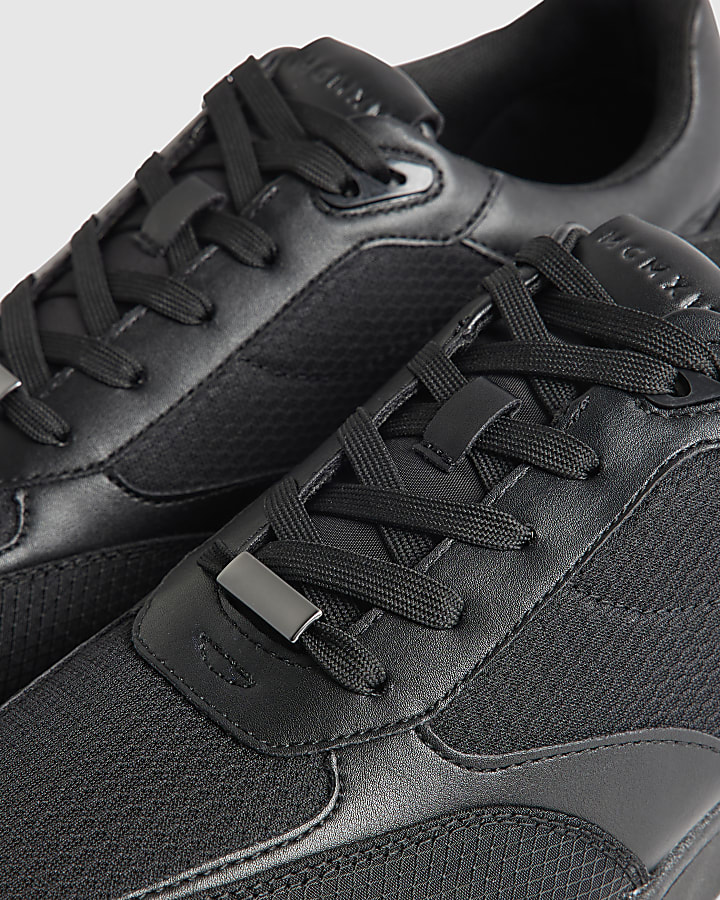 Black Runner Trainers