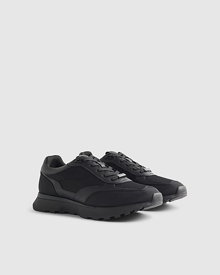 Black Runner Trainers