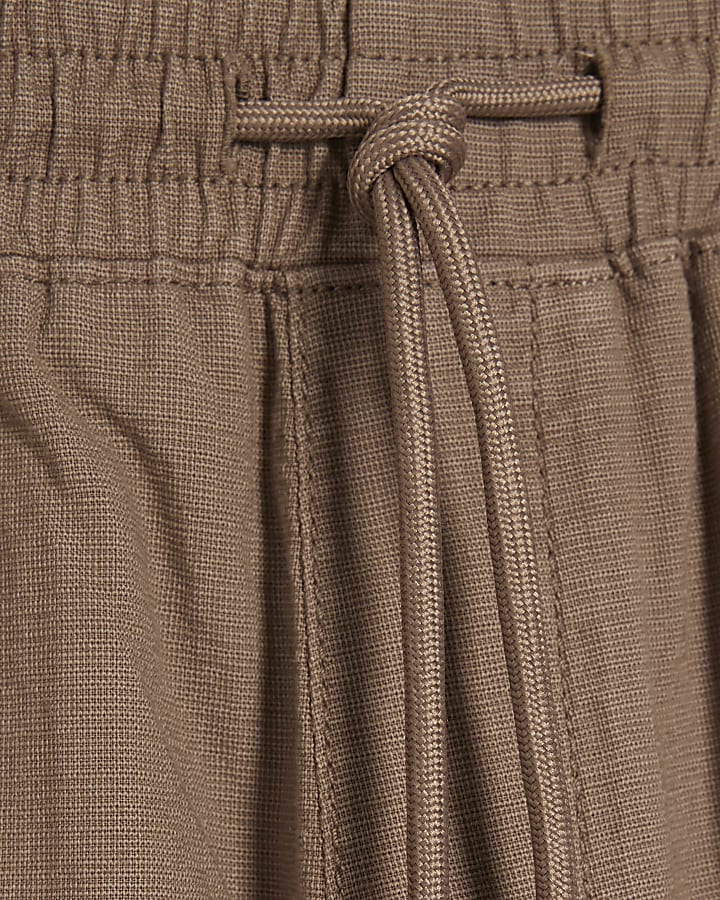 Brown Regular Fit Stretch Textured Shorts