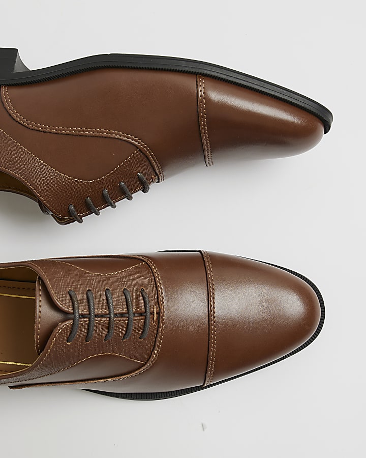 Brown Faux Leather Textured Lace Up Shoes