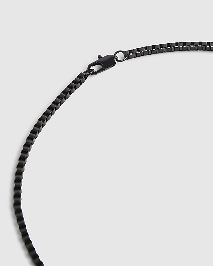 Silver T-Bar Chain Necklace