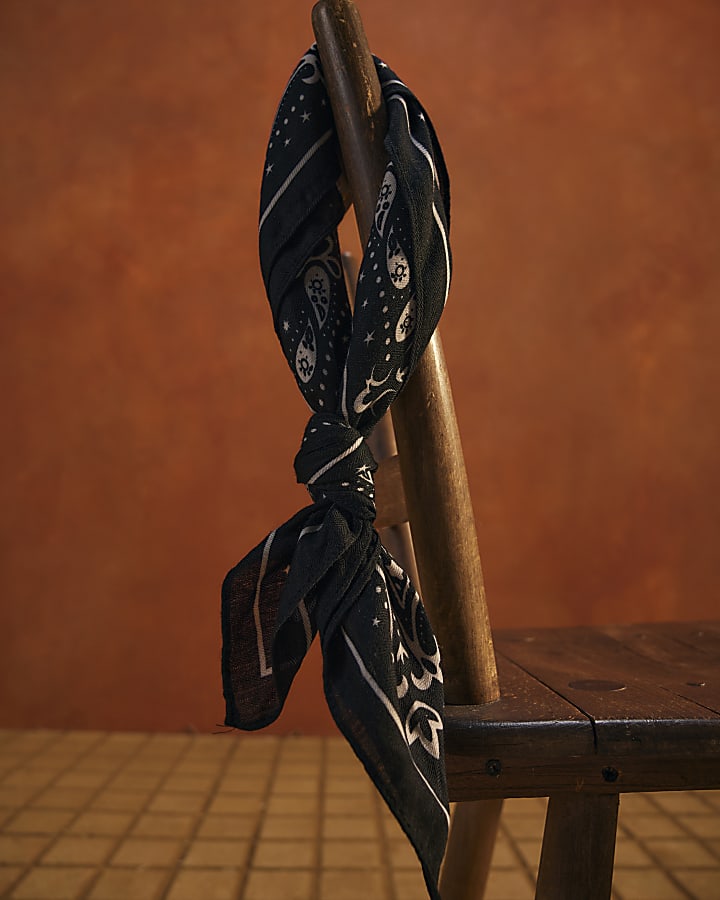 Black Print Bandana