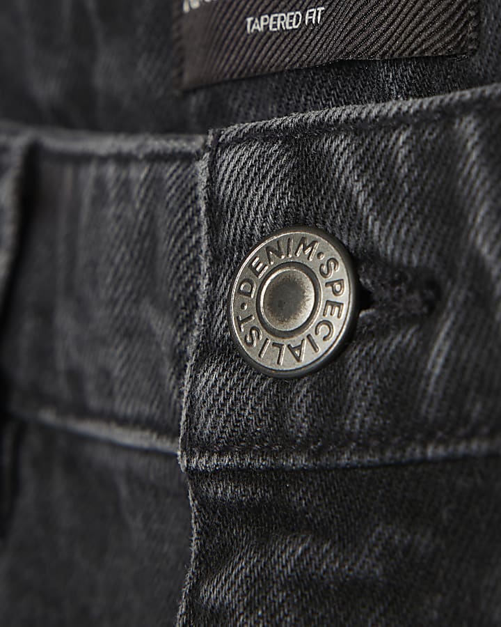 Black Tapered Fit Washed Jeans