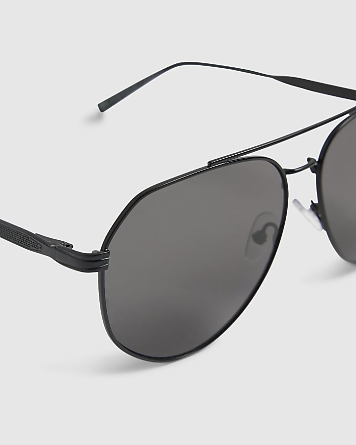Black Aviator Sunglasses
