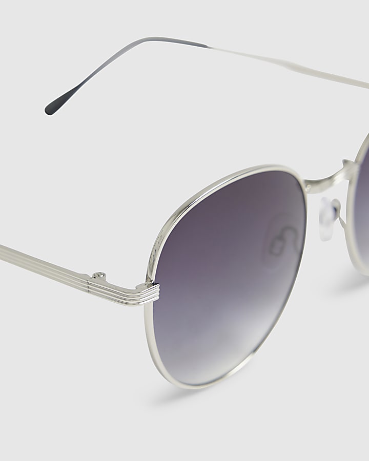 Silver Round Smoke Lens Sunglasses