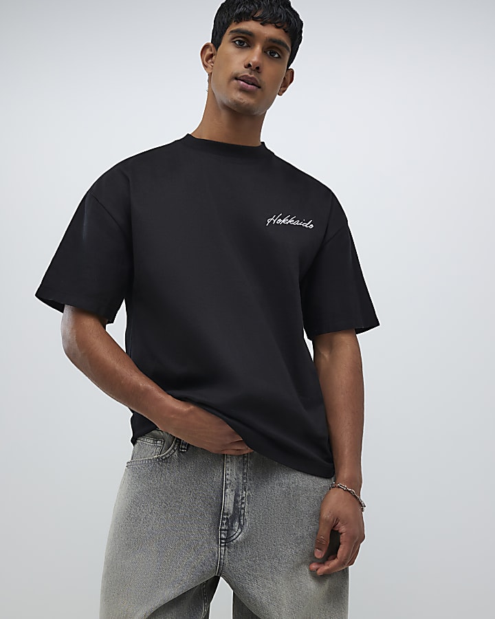 Black Oversized Fit Hokkaido Beaded T-Shirt