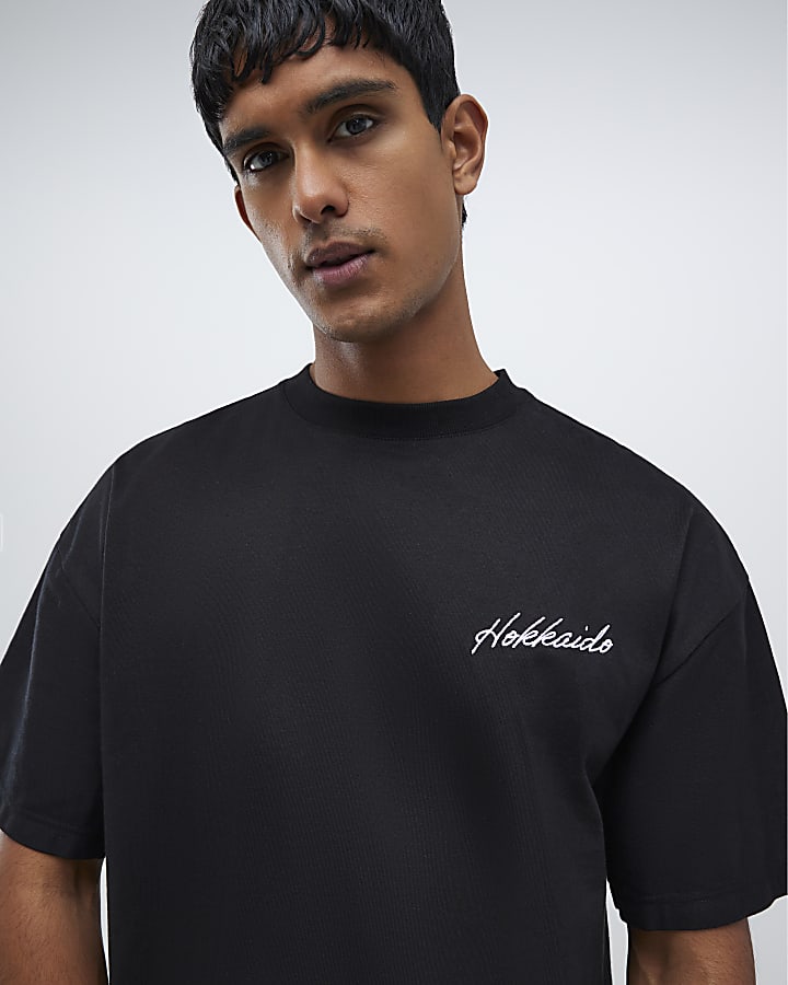 Black Oversized Fit Hokkaido Beaded T-Shirt