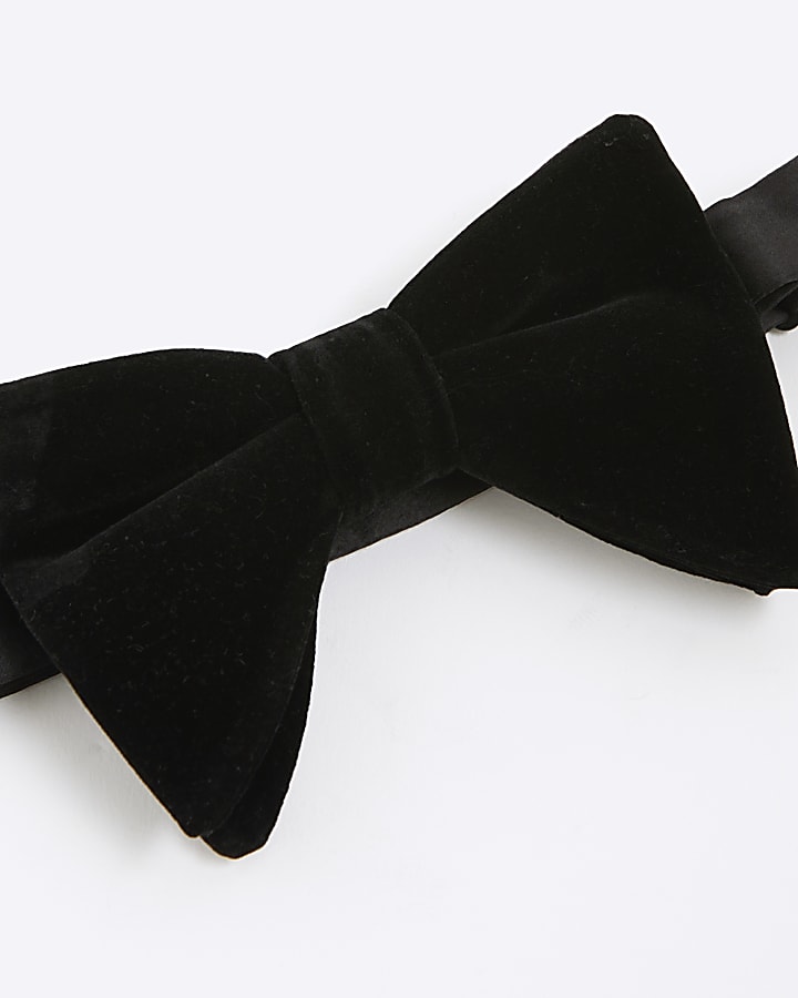 Black Velvet Bow Tie
