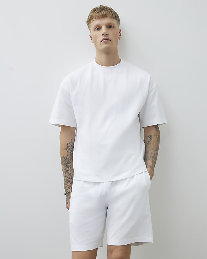 White Oversized Fit T-Shirt And Shorts Set