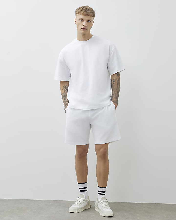 White Oversized Fit T-Shirt And Shorts Set