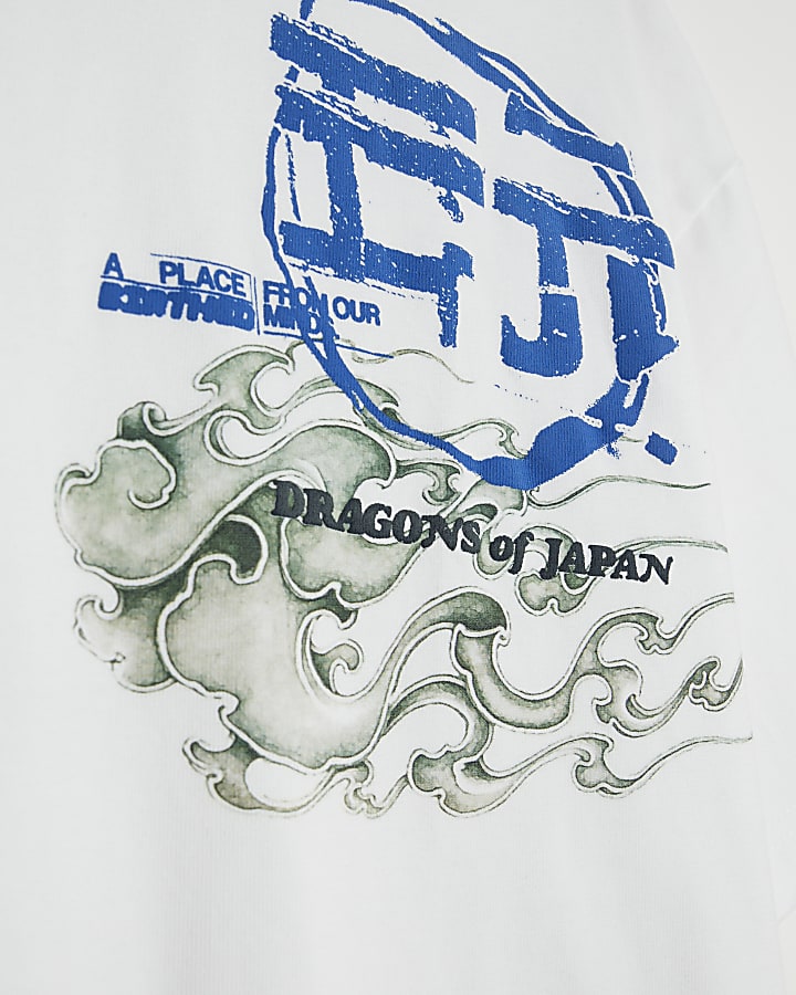 White Oversized Fit Japanese Graphics T-Shirt