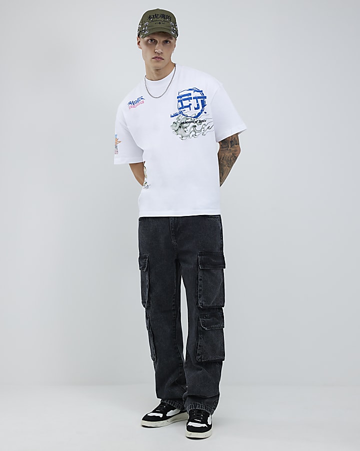 White Oversized Fit Japanese Graphics T-Shirt