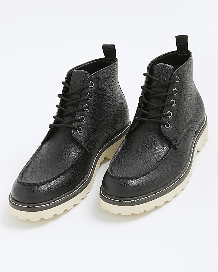 Black Wedge Chukka Boots