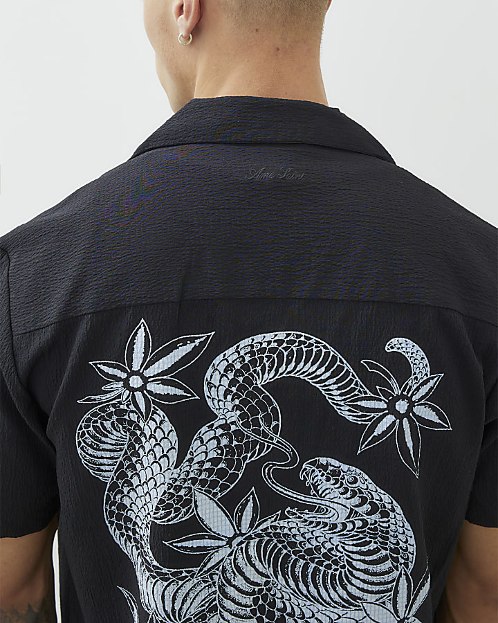 Black Short Sleeve Japanese Snake Shirt