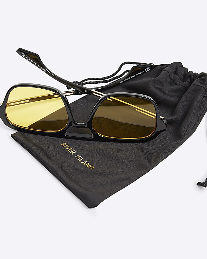 Black Curved Aviator Sunglasses
