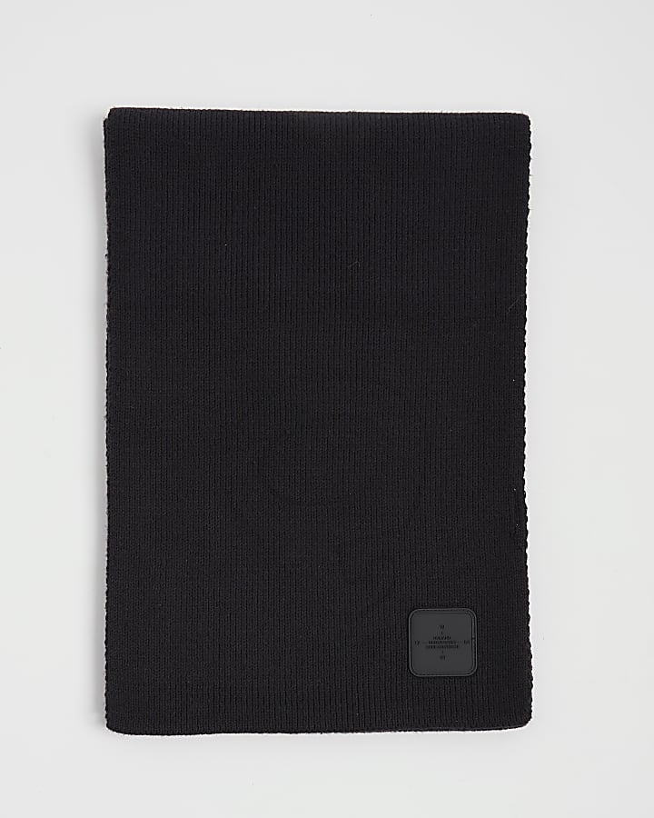 Black Rubberised Badge Scarf