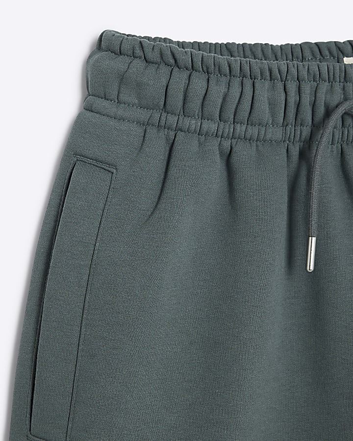 Green Regular Fit Jogger Shorts