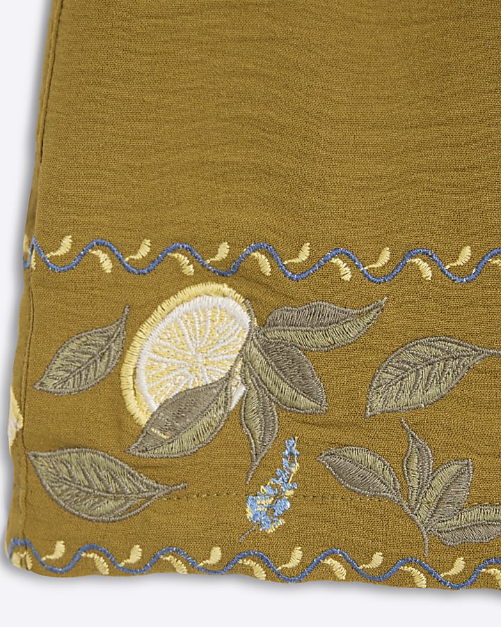 Green Regular Fit Lemon Embroidered Shorts