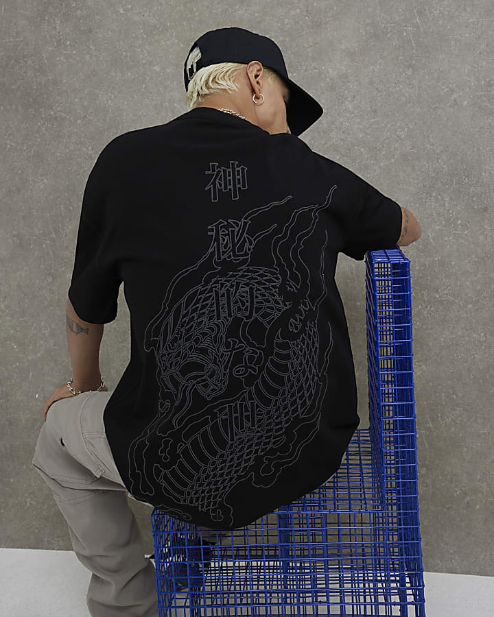 Black Oversized Fit Back Dragon T-Shirt