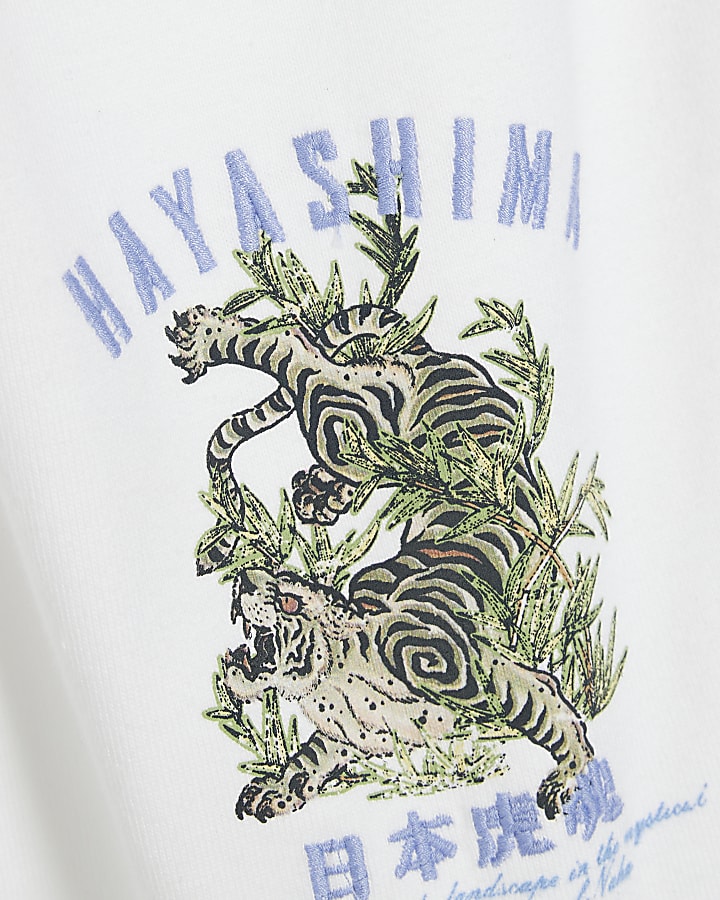 White Regular Fit Hayashima Print Shorts