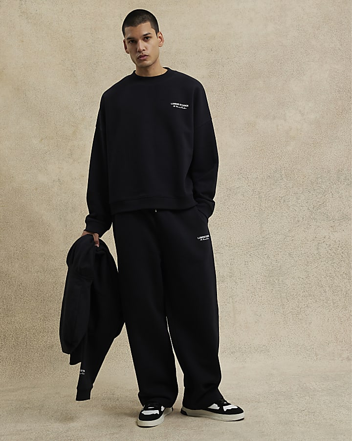 Black Oversized Luminis Studios Sweatshirt