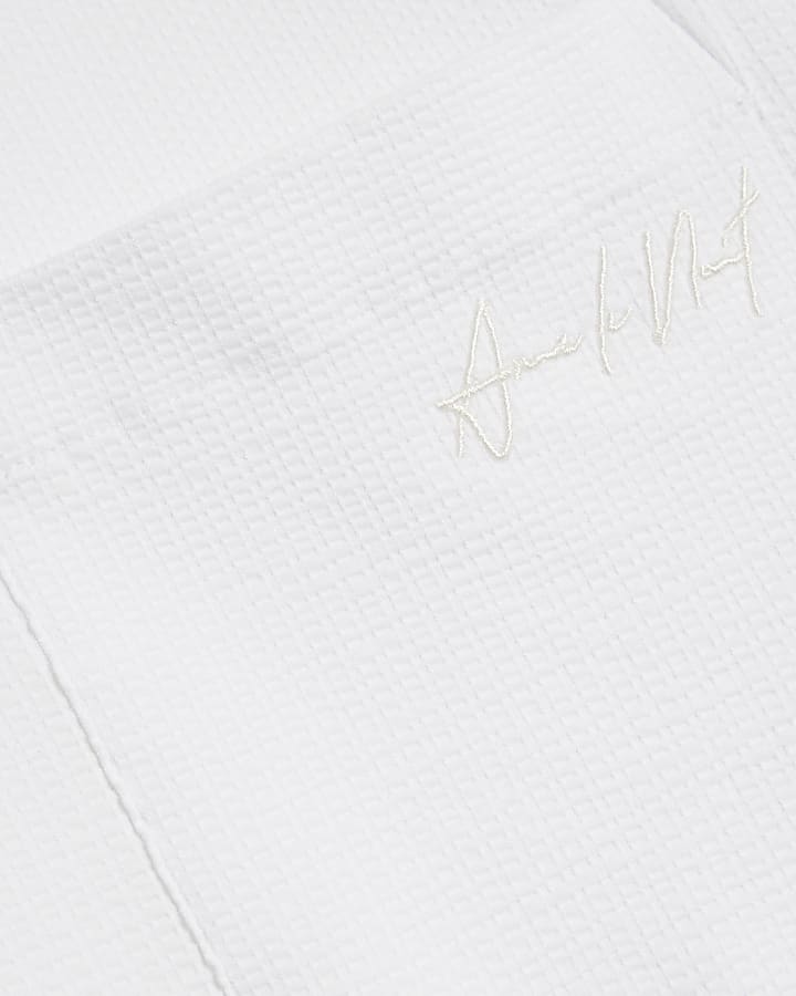White Long Sleeve Relaxed Seersucker Shirt