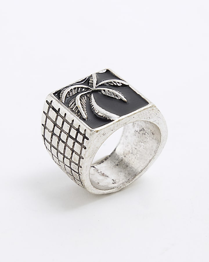Black Palm Tree Ring
