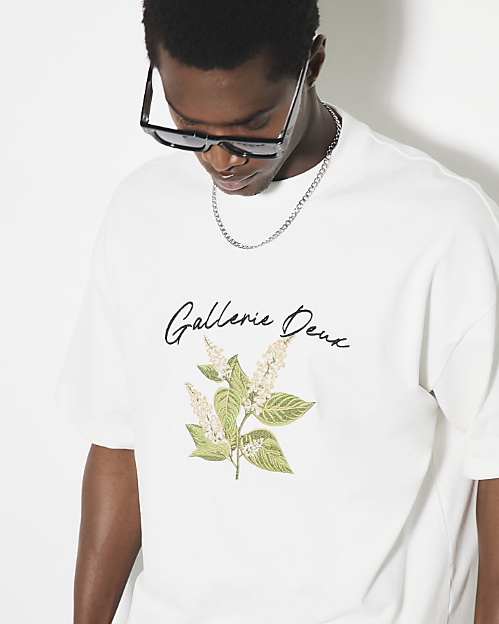 Cream Gallerie Floral Embroidery T-Shirt