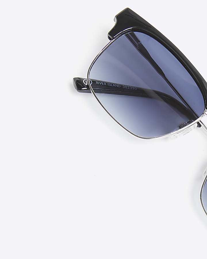 Black Round Blue Sunglasses