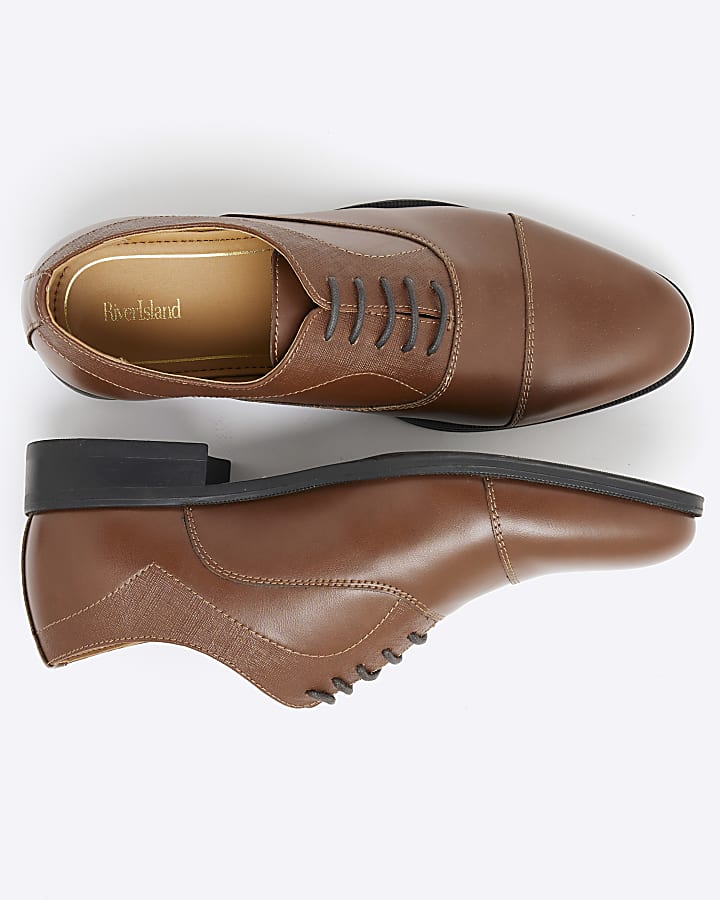 Brown Textured Lace Up Shoes